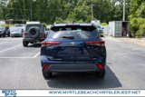 Used 2020 Toyota Highlander XLE image 5