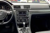 Used 2017 Volkswagen Passat 1.8T SE image 6