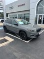 Used 2023 Jeep Cherokee Altitude Lux image 4