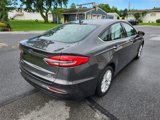 Used 2019 Ford Fusion SE image 2