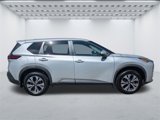 Used 2022 Nissan Rogue SV image 3