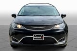 Used 2018 Chrysler Pacifica Touring-L image 3