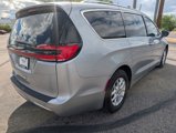 Used 2021 Chrysler Pacifica Touring-L image 5