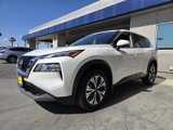 Used 2023 Nissan Rogue SV image 2