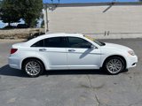 Used 2011 Chrysler 200 Limited image 5