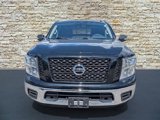 Used 2019 Nissan Titan SV image 4