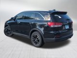 Used 2017 Kia Sorento LX w/ LX Convenience Package image 5
