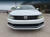 Used 2018 Volkswagen Jetta SE image 2