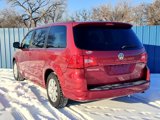 Used 2012 Volkswagen Routan SEL image 6