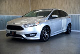 Used 2016 Ford Focus SE w/ SE Sport Package image 4