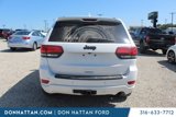 Used 2017 Jeep Grand Cherokee Altitude image 5