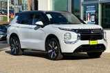 New 2025 Mitsubishi Outlander SEL image 2