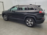 Used 2019 Jeep Cherokee Limited image 3