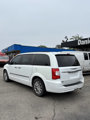 Used 2015 Chrysler Town & Country Touring-L w/ Driver Convenience Group image 4