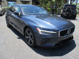 Used 2019 Volvo S60 T6 R-Design image 2