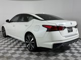 Used 2021 Nissan Altima 2.5 SR w/ SR Premium Package image 4