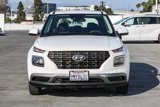 Used 2021 Hyundai Venue SE image 2