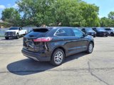 Used 2023 Ford Edge SEL image 2
