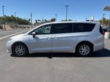 Used 2023 Chrysler Pacifica Touring-L image 6