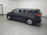 Used 2016 Kia Sedona LX image 3