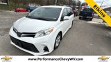 Used 2018 Toyota Sienna LE image 3