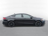 Used 2019 Ford Fusion SE image 2