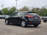 Used 2017 Kia Forte LX image 5