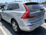 Used 2022 Volvo XC60 B5 Momentum image 3