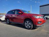 Used 2017 Nissan Pathfinder S image 2