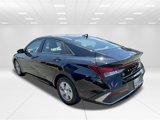 Certified 2025 Hyundai Elantra SE image 5