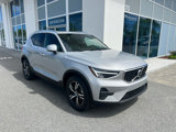 Used 2025 Volvo XC40 B5 Core image 2