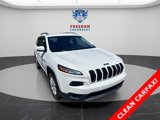 Used 2018 Jeep Cherokee Latitude Plus w/ Cold Weather Group image 3