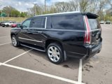 Used 2017 Cadillac Escalade ESV Luxury image 4