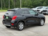 Used 2022 Chevrolet Trax LT w/ LT Convenience Package image 4
