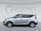 Used 2022 Kia Soul LX w/ Technology Package image 2