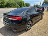 Used 2017 Ford Fusion SE w/ Equipment Group 201A image 5