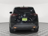 Used 2021 Nissan Rogue SV image 3