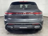 Certified 2024 Porsche Macan image 4