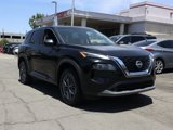 Used 2023 Nissan Rogue S image 2