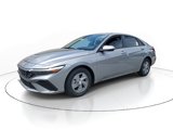 New 2025 Hyundai Elantra SE image 2