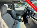 Used 2016 Toyota Sienna XLE image 5