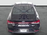 Used 2022 Hyundai Elantra SEL w/ Convenience Package image 3