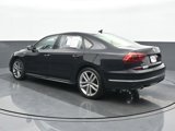 Used 2018 Volkswagen Passat 2.0T R-Line image 4