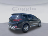 Used 2020 Hyundai Santa Fe SE image 5