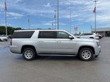 Used 2017 GMC Yukon XL SLT image 4