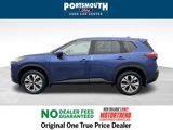 Used 2023 Nissan Rogue SV image 2