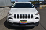 Used 2015 Jeep Cherokee Sport image 2