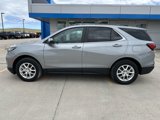 Used 2023 Chevrolet Equinox LT image 2