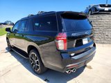Used 2022 Chevrolet Suburban RST w/ Sport Performance Package image 3