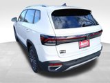 New 2025 Volkswagen Taos SE image 3